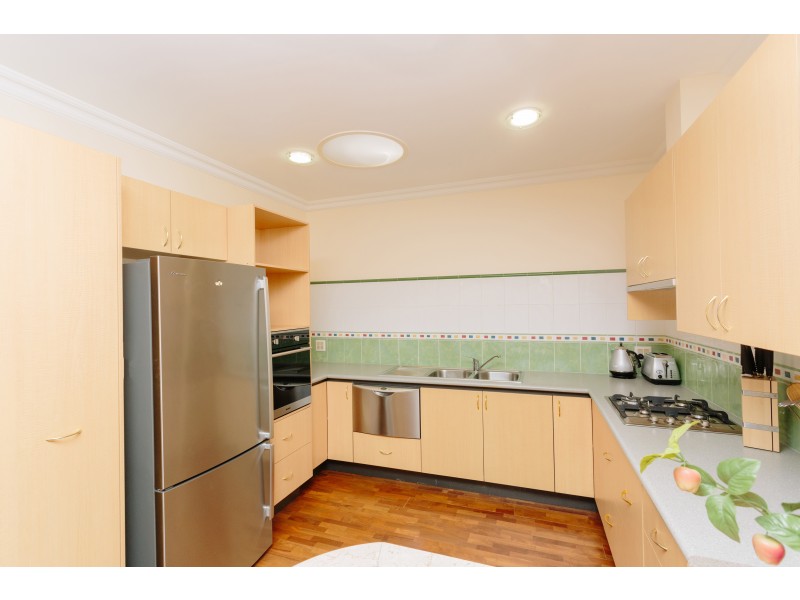 12 Athlone Place (33 Drovers Place ), Wanneroo WA 6065