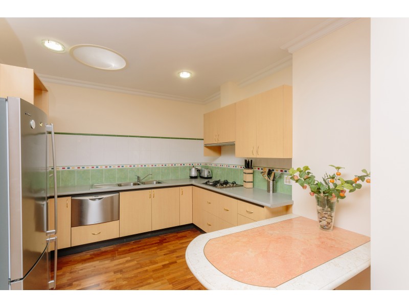 12 Athlone Place (33 Drovers Place ), Wanneroo WA 6065