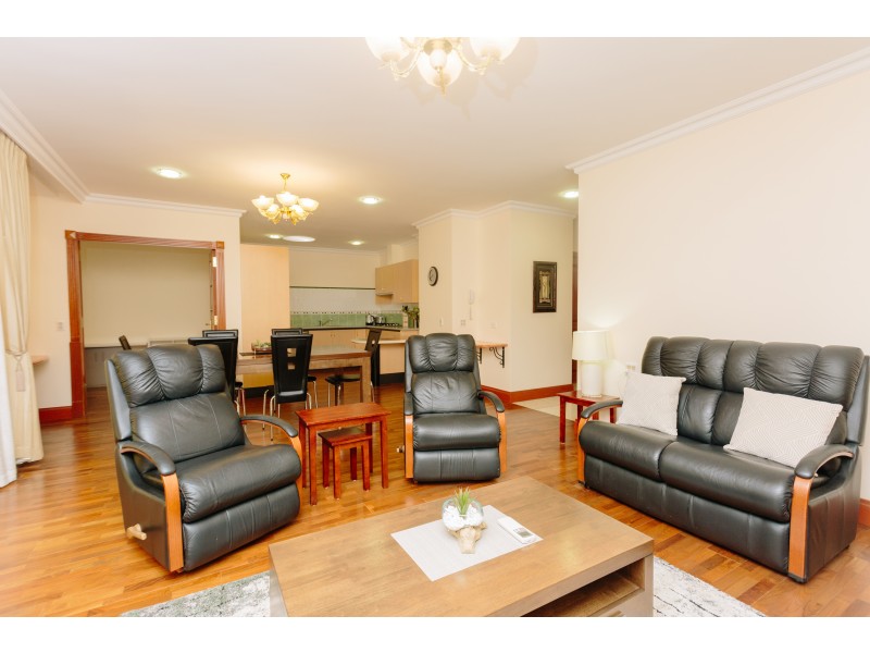 12 Athlone Place (33 Drovers Place ), Wanneroo WA 6065