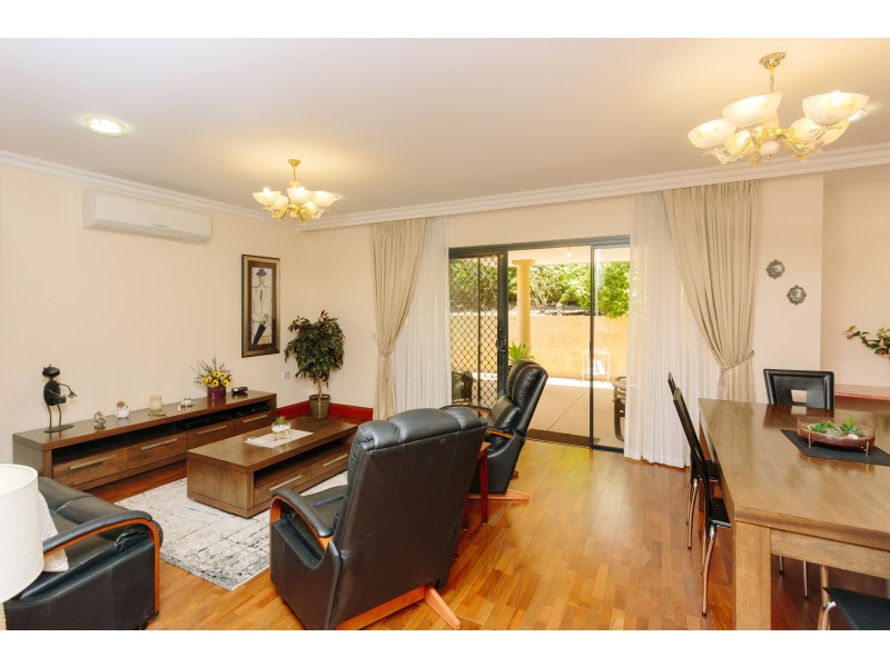 12 Athlone Place (33 Drovers Place ), Wanneroo WA 6065