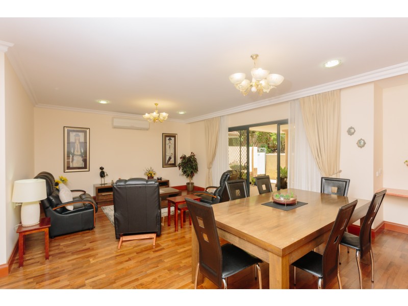 12 Athlone Place (33 Drovers Place ), Wanneroo WA 6065