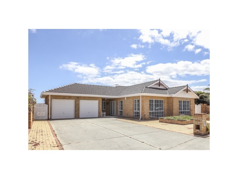 5 Warringah Close, Kallaroo WA 6025
