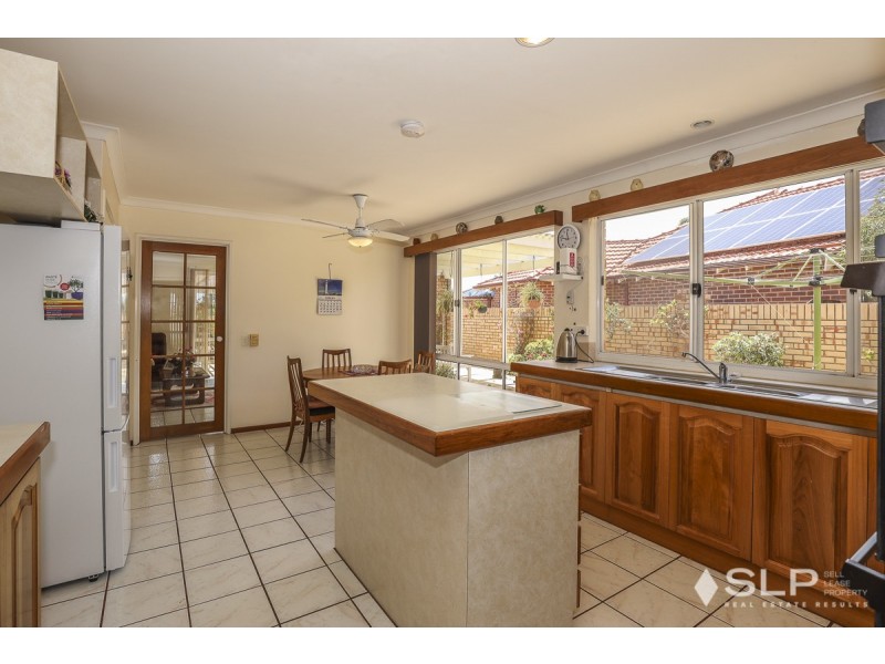 5 Warringah Close, Kallaroo WA 6025