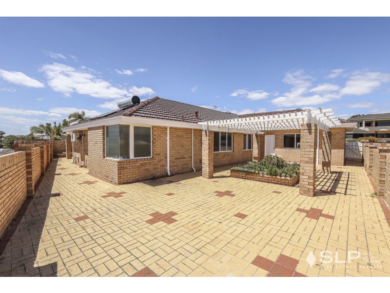 5 Warringah Close, Kallaroo WA 6025