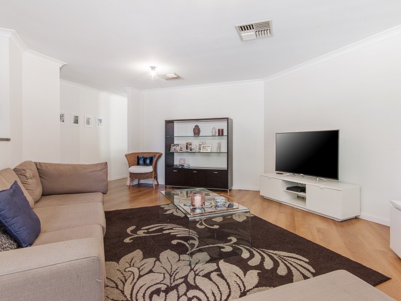 6 Natoli Way, Baldivis WA 6171