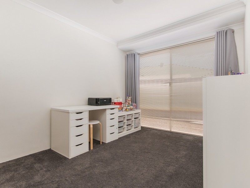 6 Natoli Way, Baldivis WA 6171