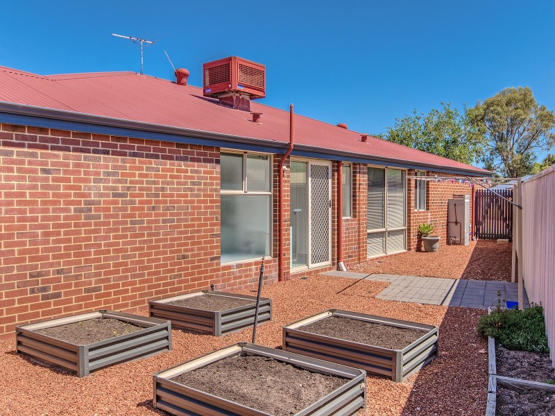 6 Natoli Way, Baldivis WA 6171