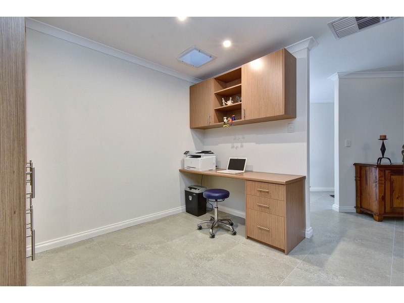 40 Derwent Meander, Joondalup WA 6027