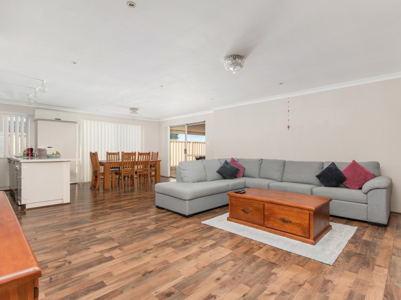 20 Silverline Bend, Bertram WA 6167