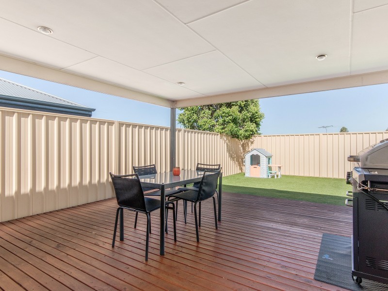 20 Silverline Bend, Bertram WA 6167