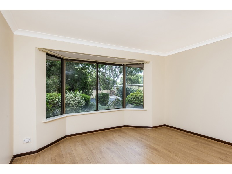 2/86 Mills Road West, Martin WA 6110