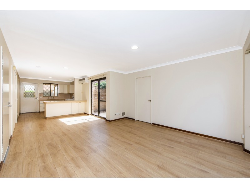 2/86 Mills Road West, Martin WA 6110