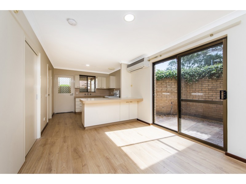 2/86 Mills Road West, Martin WA 6110