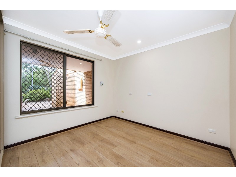 2/86 Mills Road West, Martin WA 6110