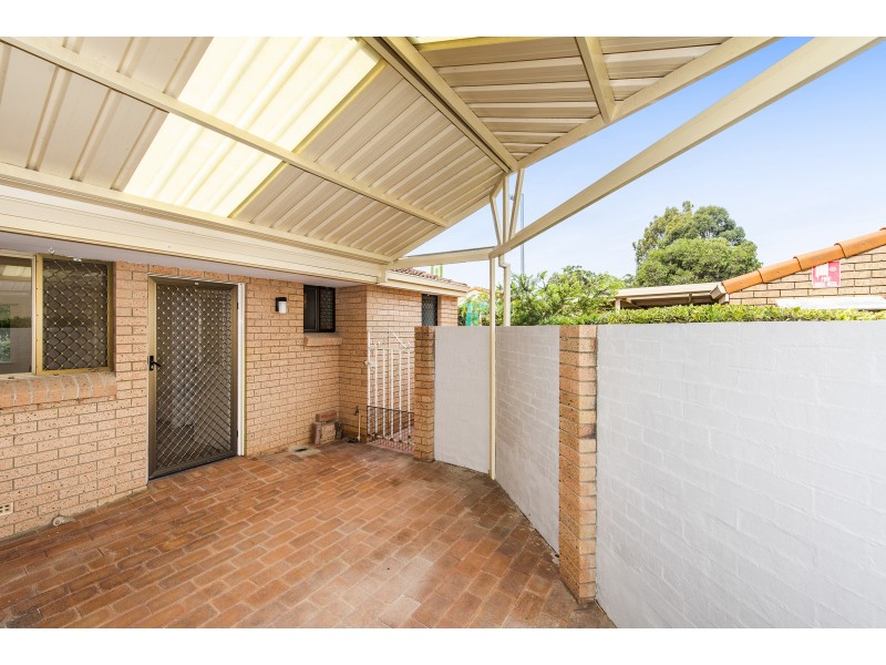 2/86 Mills Road West, Martin WA 6110