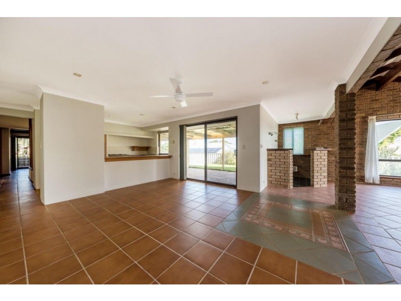 10 Ariel Place, Madora Bay WA 6210