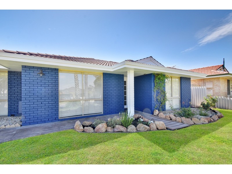 81 Greenfields Circle, Hocking WA 6065