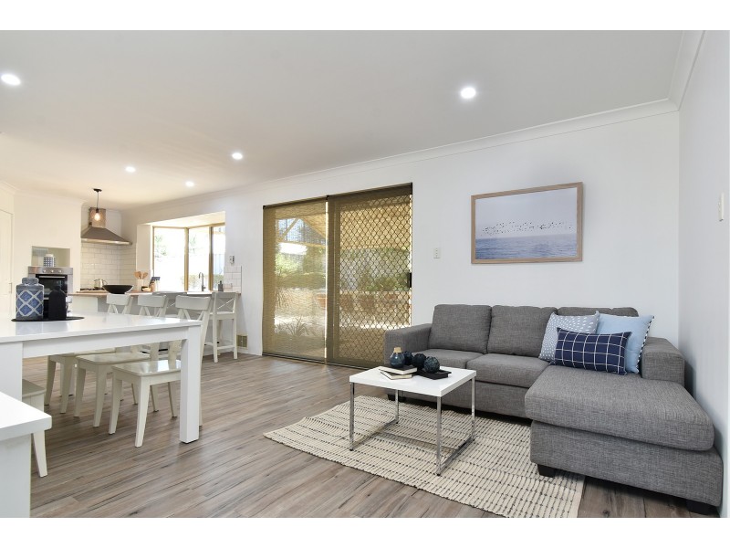 81 Greenfields Circle, Hocking WA 6065