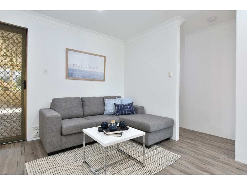 81 Greenfields Circle, Hocking WA 6065