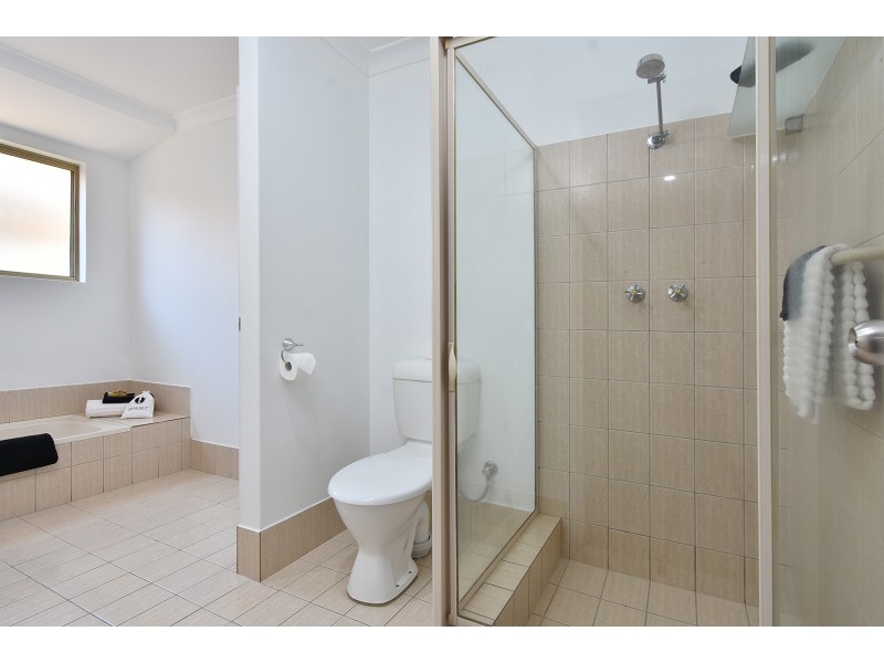 81 Greenfields Circle, Hocking WA 6065