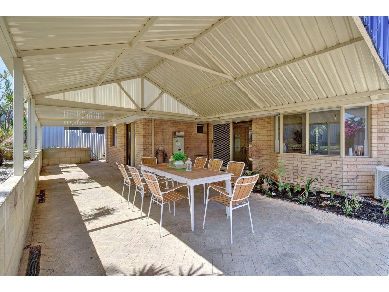 81 Greenfields Circle, Hocking WA 6065