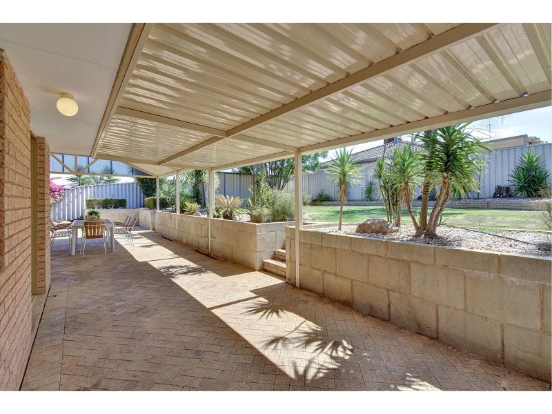 81 Greenfields Circle, Hocking WA 6065