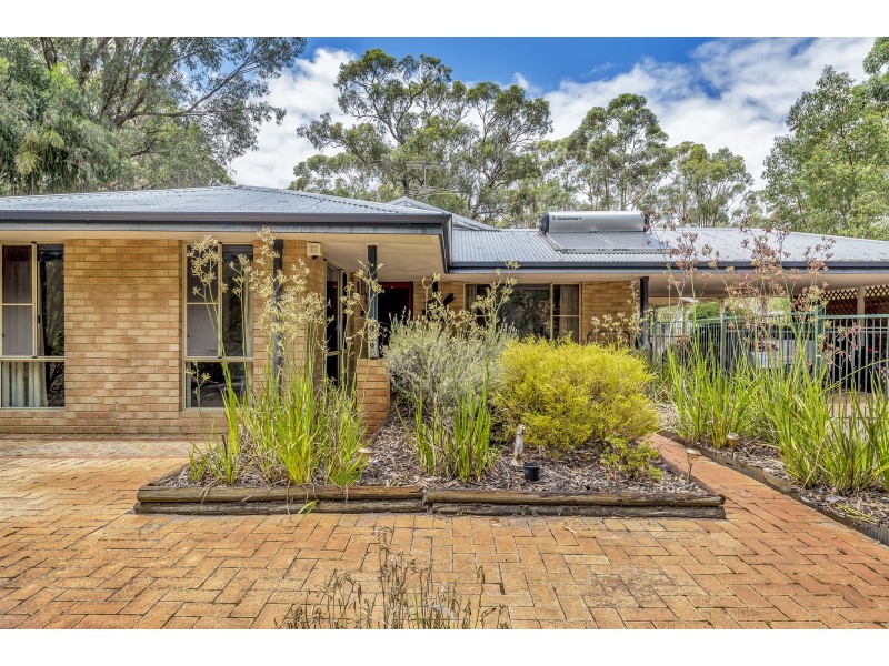 10 Serpentine Way, Stake Hill WA 6181