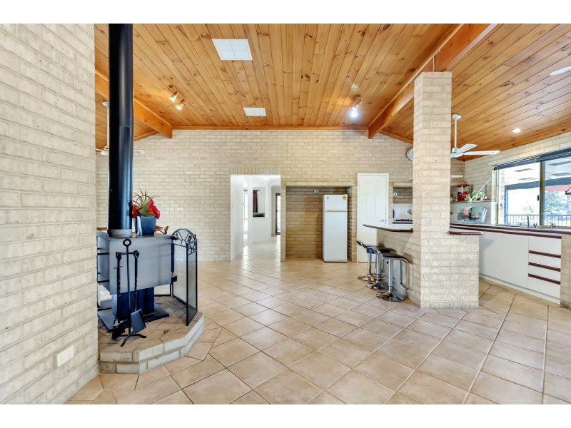 10 Serpentine Way, Stake Hill WA 6181