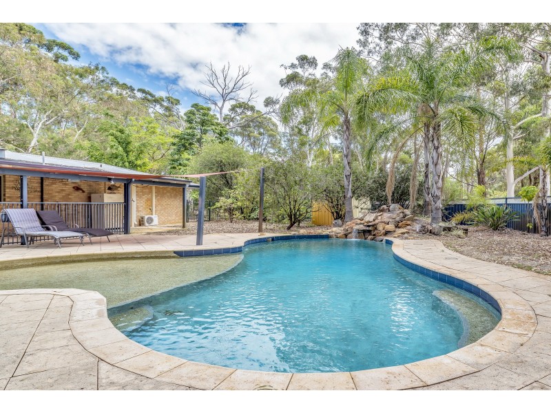 10 Serpentine Way, Stake Hill WA 6181