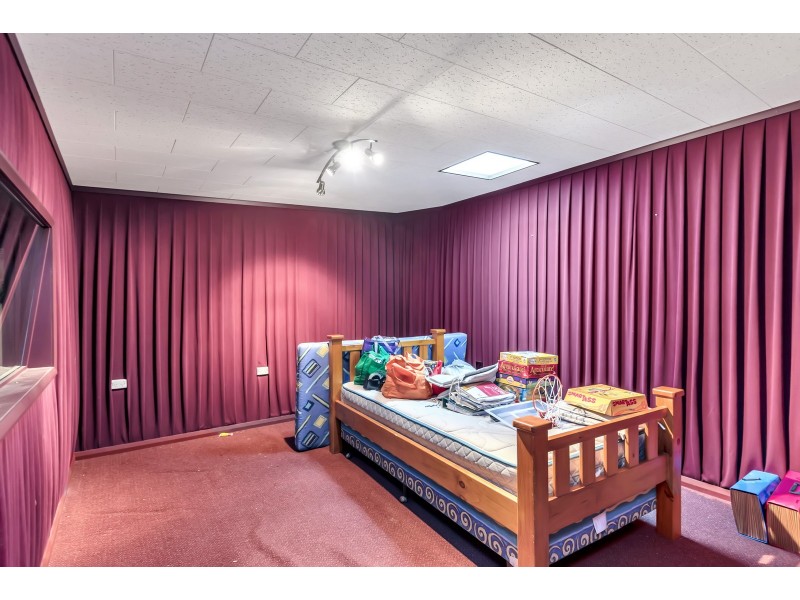 10 Serpentine Way, Stake Hill WA 6181
