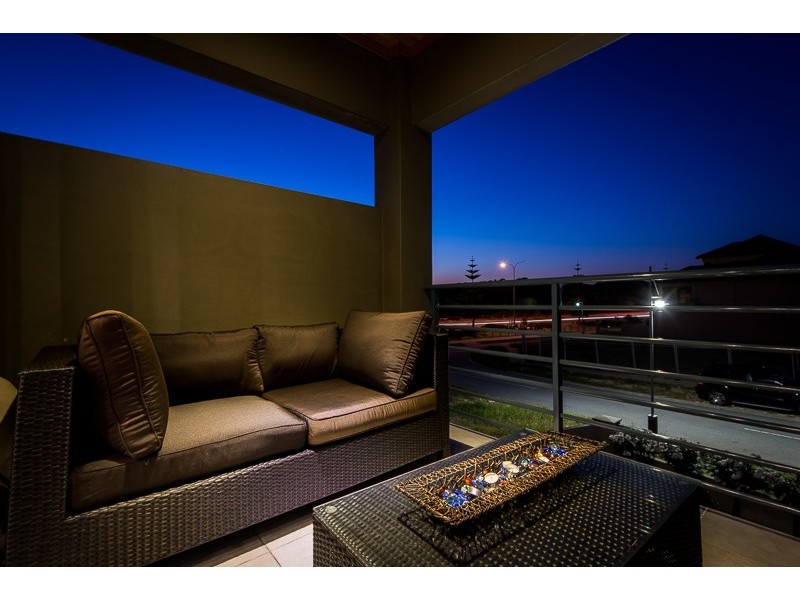 21 Canarias Way, Hillarys WA 6025