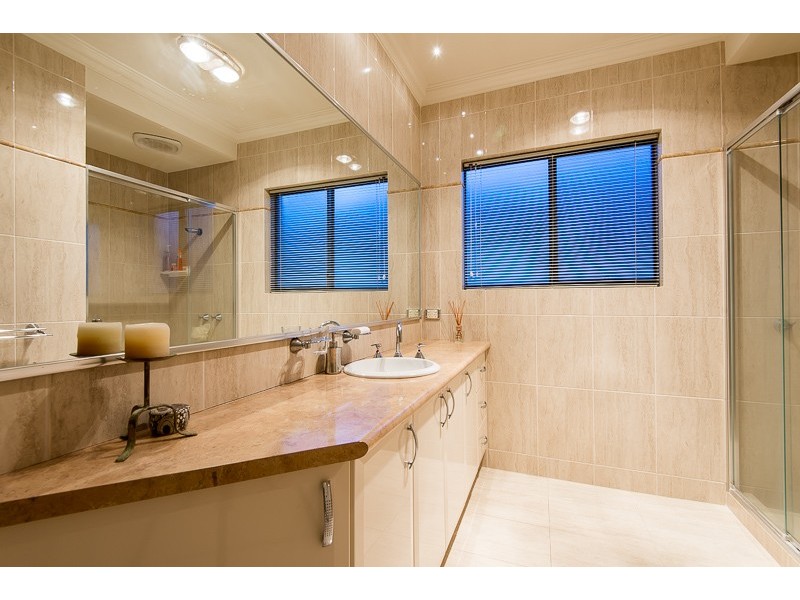 21 Canarias Way, Hillarys WA 6025