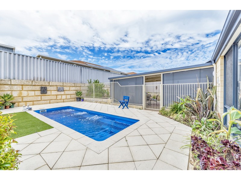 60 Keystone Loop, Secret Harbour WA 6173