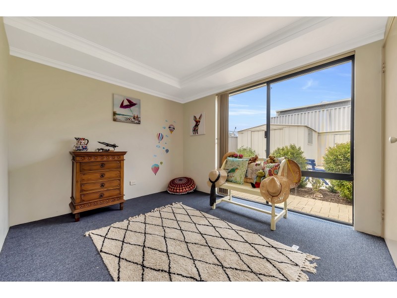 60 Keystone Loop, Secret Harbour WA 6173