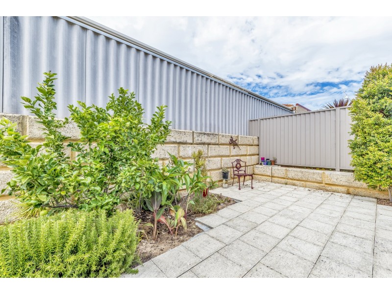 60 Keystone Loop, Secret Harbour WA 6173