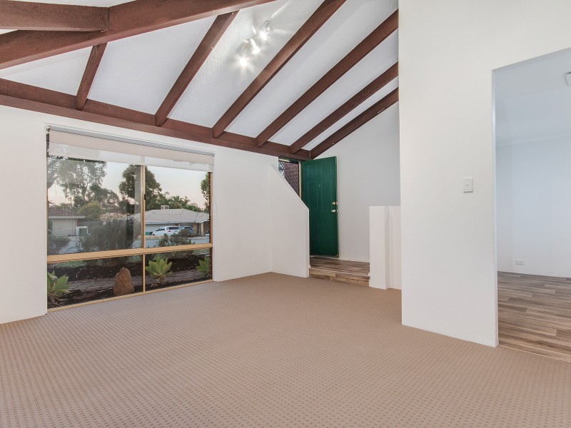 43 Whitebread Way, Leda WA 6170