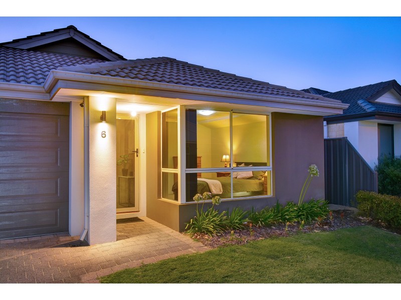 6 Chucklebud Street, Banksia Grove WA 6031