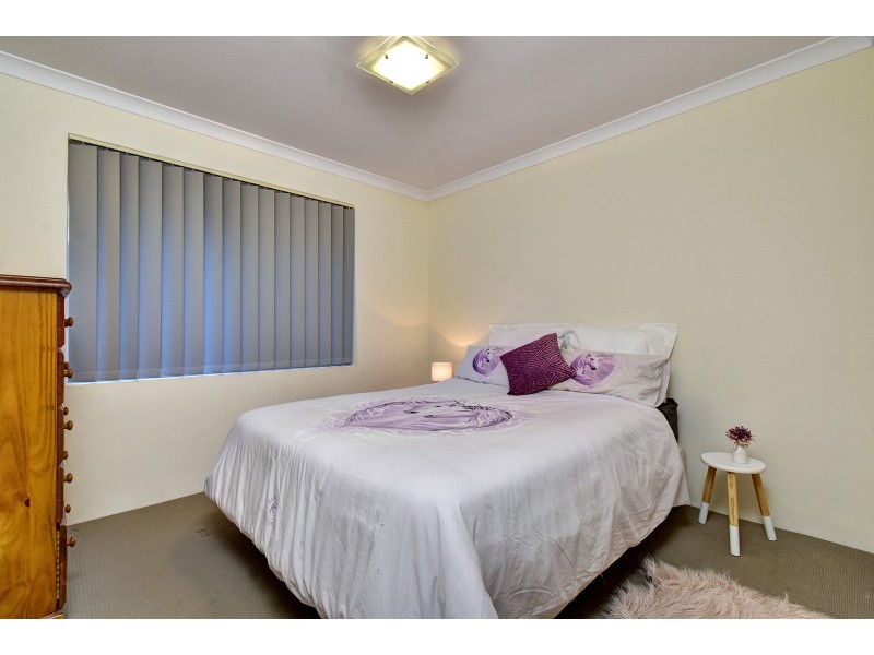 6 Chucklebud Street, Banksia Grove WA 6031