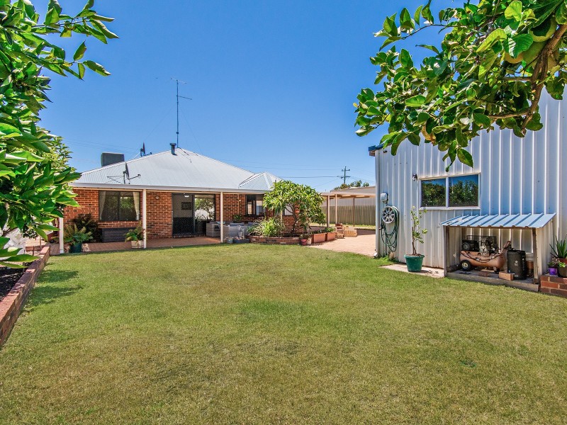 7 Linley Road, Wannanup WA 6210