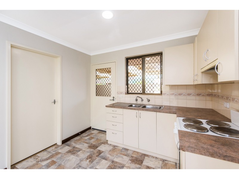 6/86 Mills Road West, Martin WA 6110