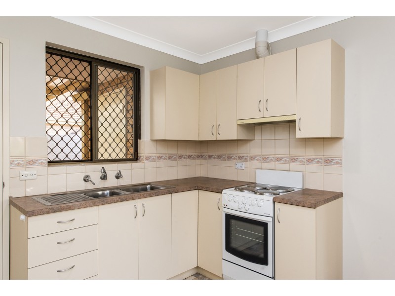 6/86 Mills Road West, Martin WA 6110