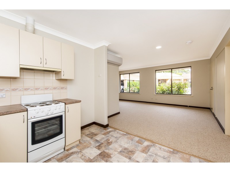 6/86 Mills Road West, Martin WA 6110