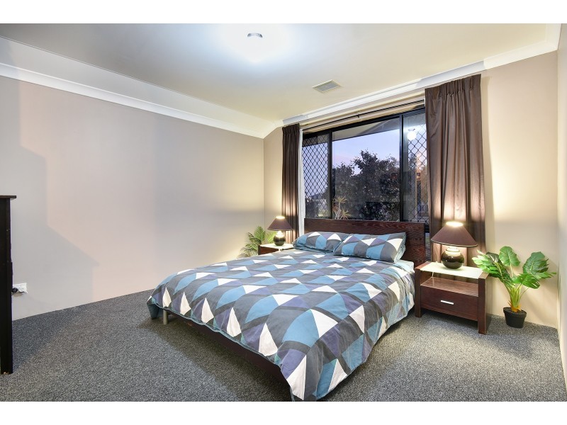 12 Woolly Road, Banksia Grove WA 6031