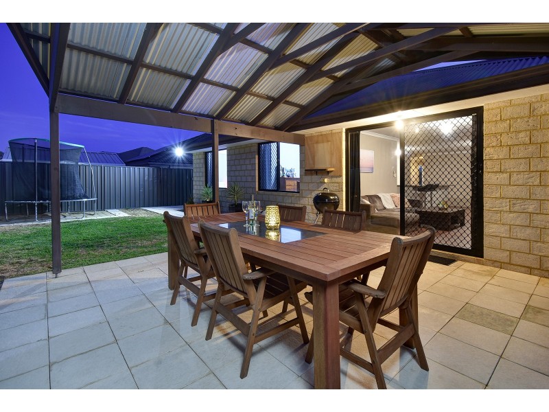 12 Woolly Road, Banksia Grove WA 6031