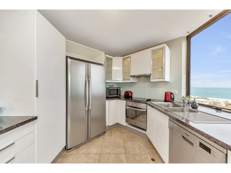 33/6A Valley Road, Halls Head WA 6210