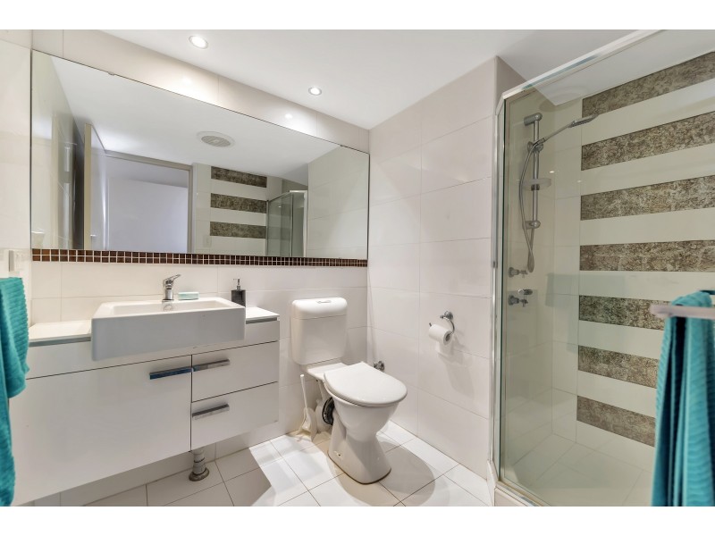 33/6A Valley Road, Halls Head WA 6210