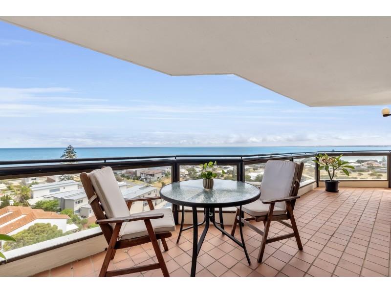 33/6A Valley Road, Halls Head WA 6210