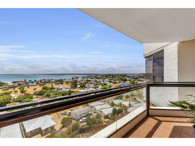 33/6A Valley Road, Halls Head WA 6210