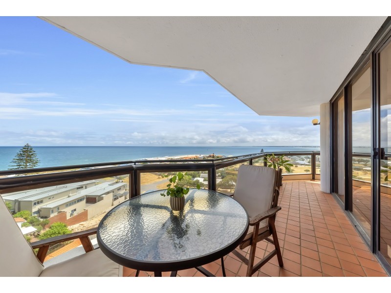 33/6A Valley Road, Halls Head WA 6210