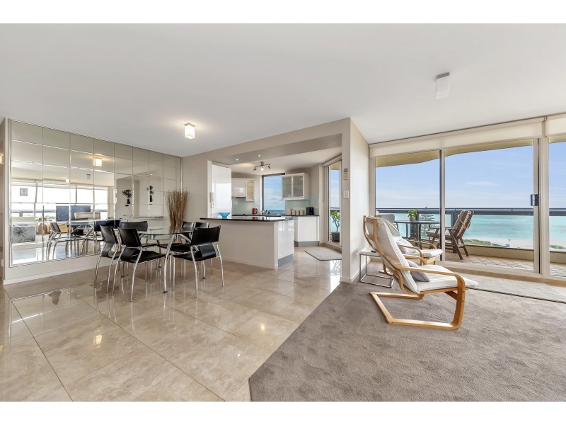 33/6A Valley Road, Halls Head WA 6210